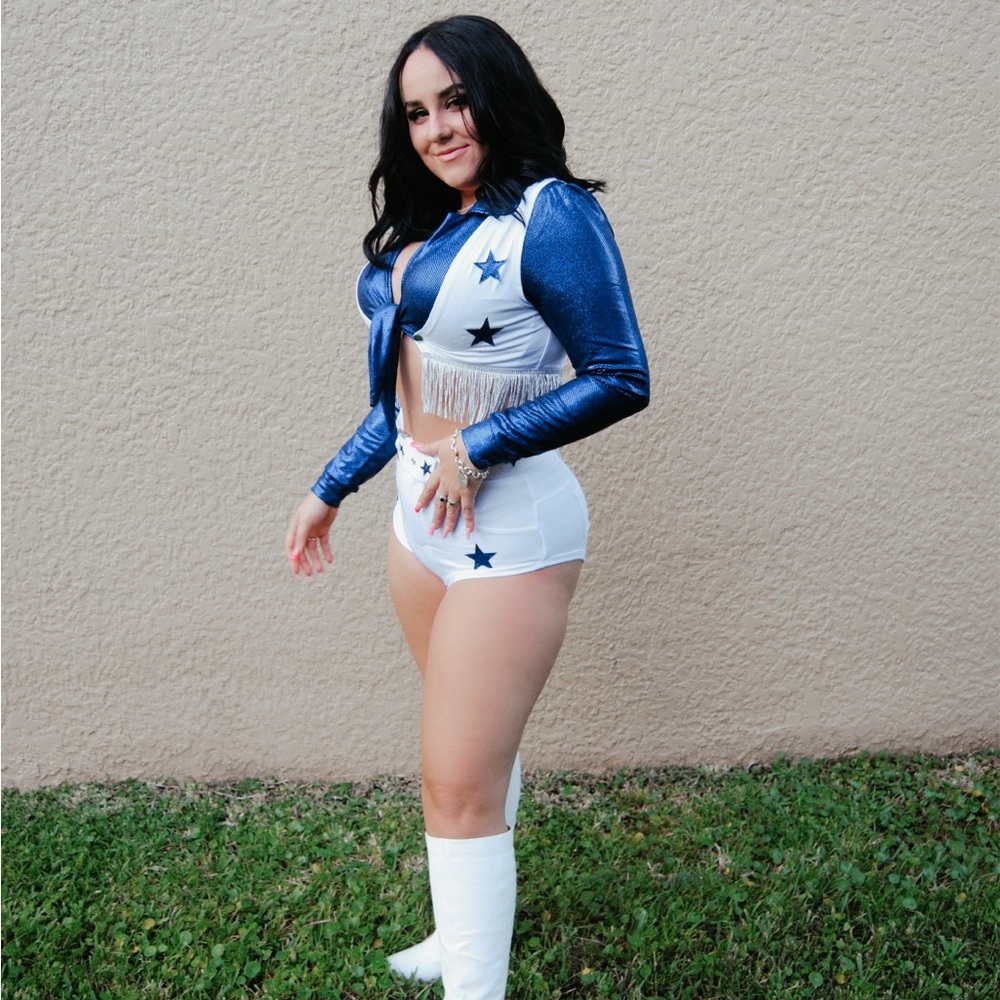 Fashion Nova “Cheer Stars 4-piece Costume set - Picture 9 of 9